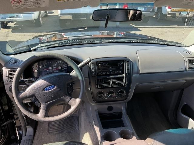 Ford Explorer 4dr 114" WB 4.0L XLS 4WD 2004