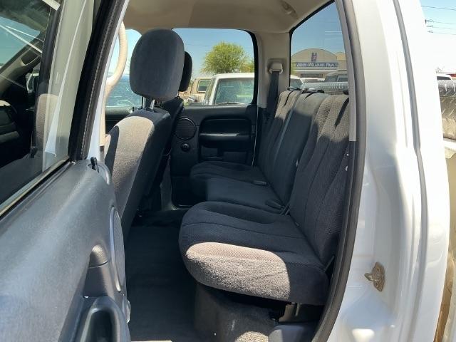 Dodge Ram 2500 4dr Quad Cab 140.5" WB 4WD SLT 2003