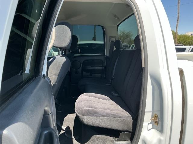 Dodge Ram 2500 4dr Quad Cab 140.5" WB 4WD SLT 2004