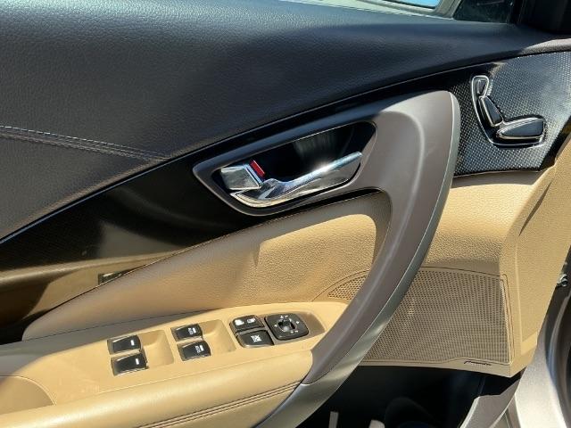 Hyundai Azera 4dr Sdn 2013