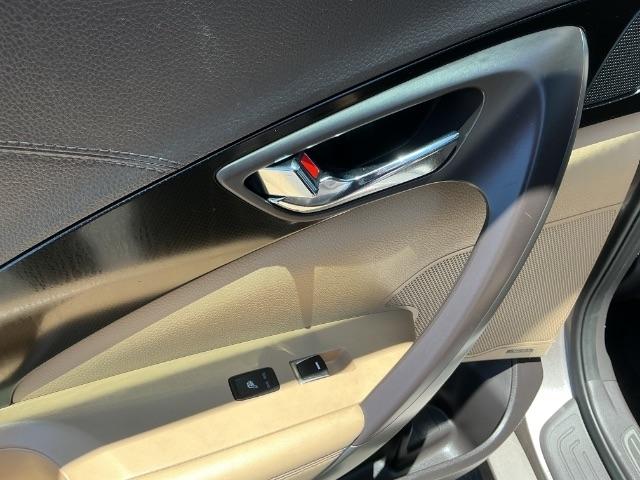 Hyundai Azera 4dr Sdn 2013