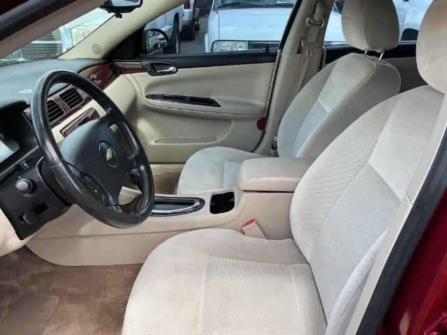 Chevrolet Impala 4dr Sdn 3.9L LT 2009