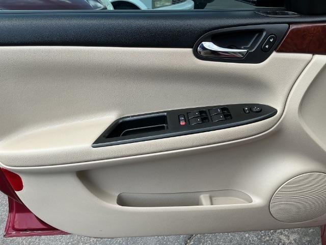 Chevrolet Impala 4dr Sdn 3.9L LT 2009