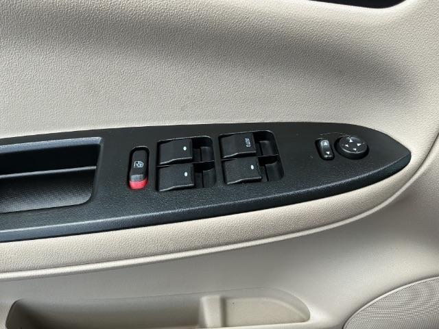 Chevrolet Impala 4dr Sdn 3.9L LT 2009
