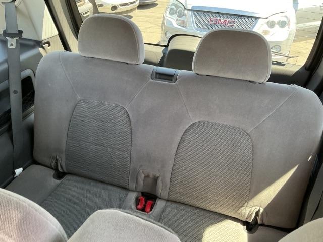 Ford Explorer 4dr 114" WB 4.0L XLT 4WD 2005