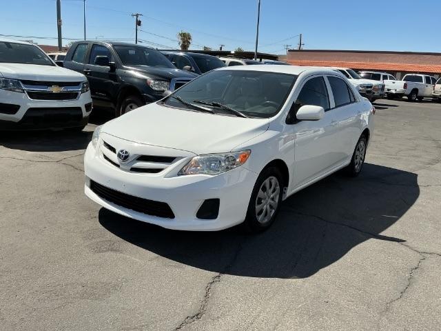 Toyota Corolla 4dr Sdn Auto LE Special Edition (Natl) 2013