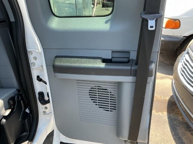 Ford Super Duty F-250 SRW 2WD SuperCab 142" Lariat 2013