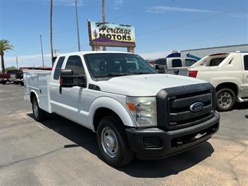2013 Ford Super Duty F-250 SRW 2WD SuperCab 142" XL