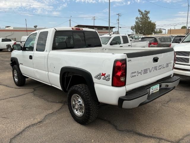 Chevrolet Silverado 2500HD Ext Cab 143.5" WB 4WD Work Truck 2006
