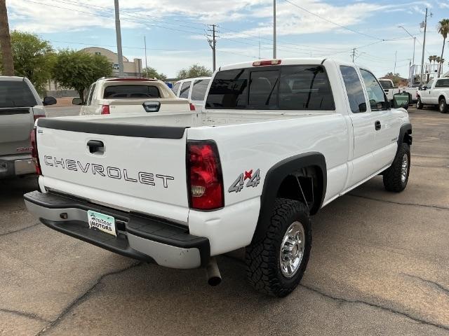 Chevrolet Silverado 2500HD Ext Cab 143.5" WB 4WD Work Truck 2006