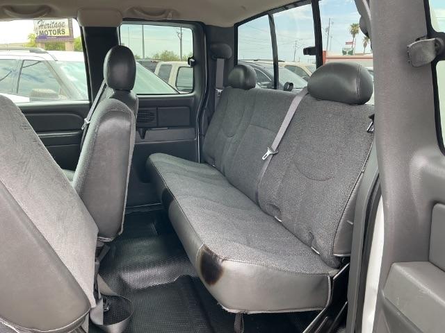 Chevrolet Silverado 2500HD Ext Cab 143.5" WB 4WD Work Truck 2006