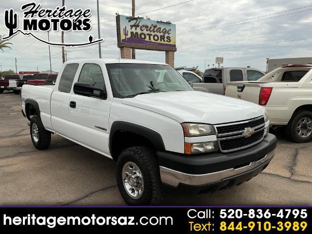 Chevrolet Silverado 2500HD Ext Cab 143.5" WB 4WD Work Truck 2006