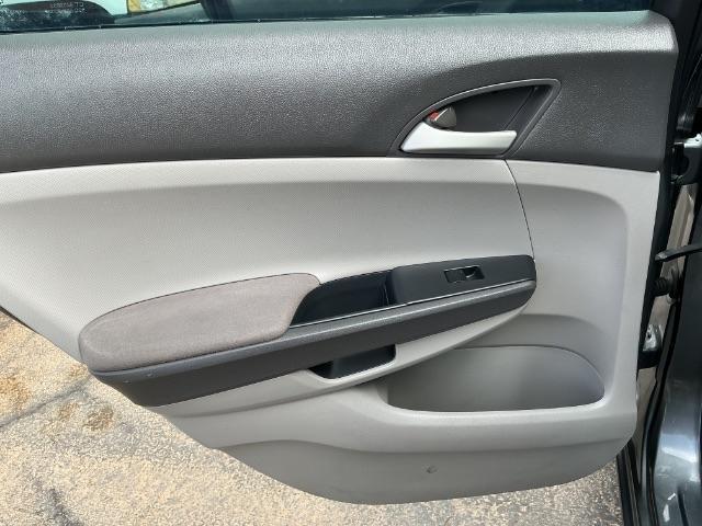 Honda Accord Sdn 4dr I4 Auto LX 2010