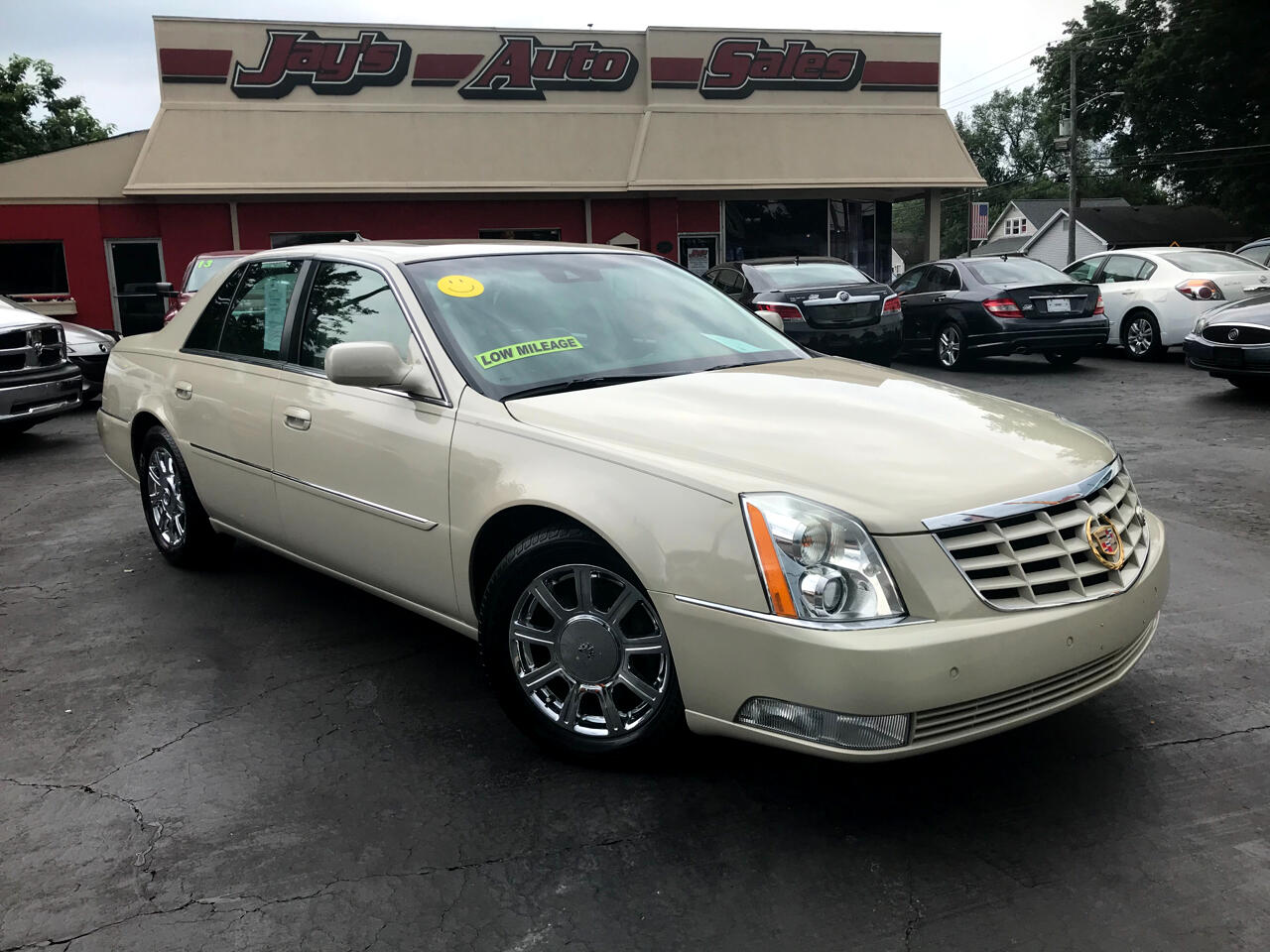 Used 2011 Cadillac DTS Premium w/ Navi for Sale in Louisville KY 40215