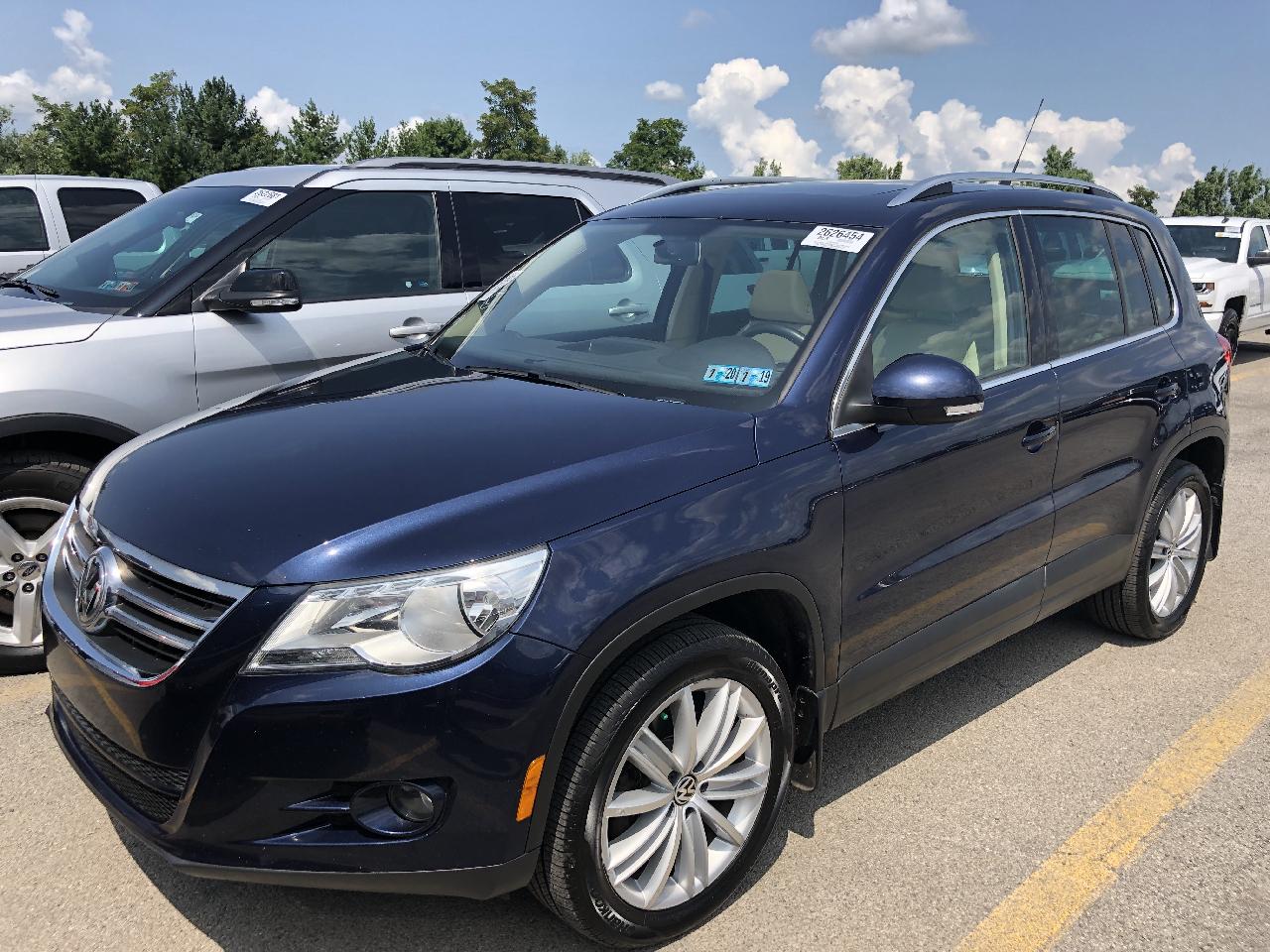 2011 Volkswagen Tiguan 4wd 4dr S 4motion Used 2011 Volkswagen Tiguan 4WD 4dr SE 4Motion wSunroof & Navi for Sale