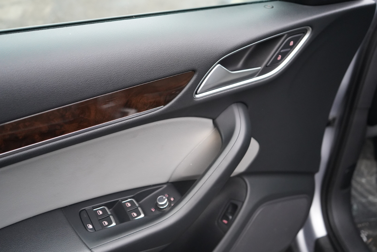 Audi Q3 2.0 TFSI Premium Plus quattro AWD 2017