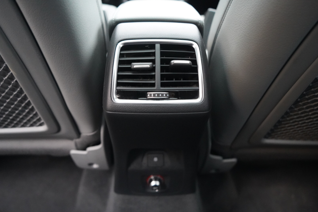 Audi Q3 2.0 TFSI Premium Plus quattro AWD 2017