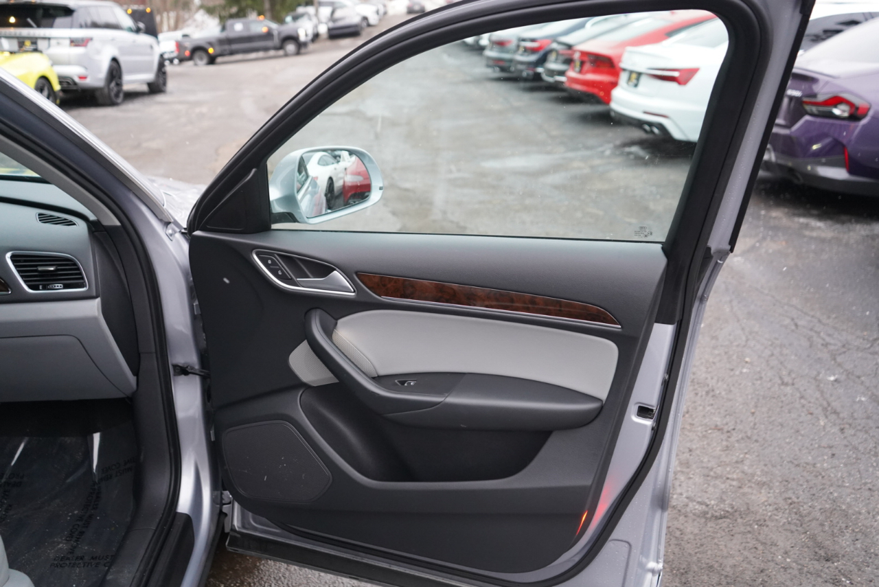 Audi Q3 2.0 TFSI Premium Plus quattro AWD 2017