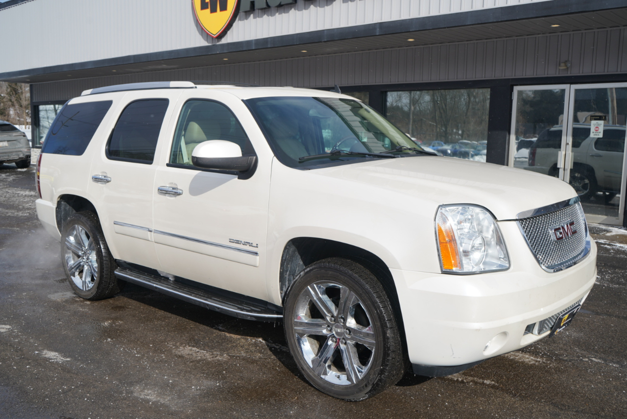 GMC Yukon  2011