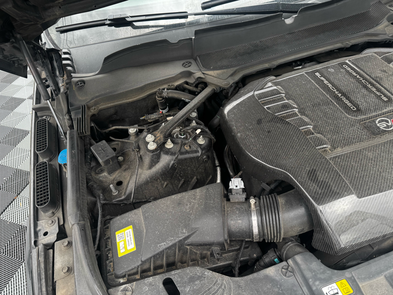 Land Rover Range Rover Sport V8 Supercharged SVR Carbon Edition 2021
