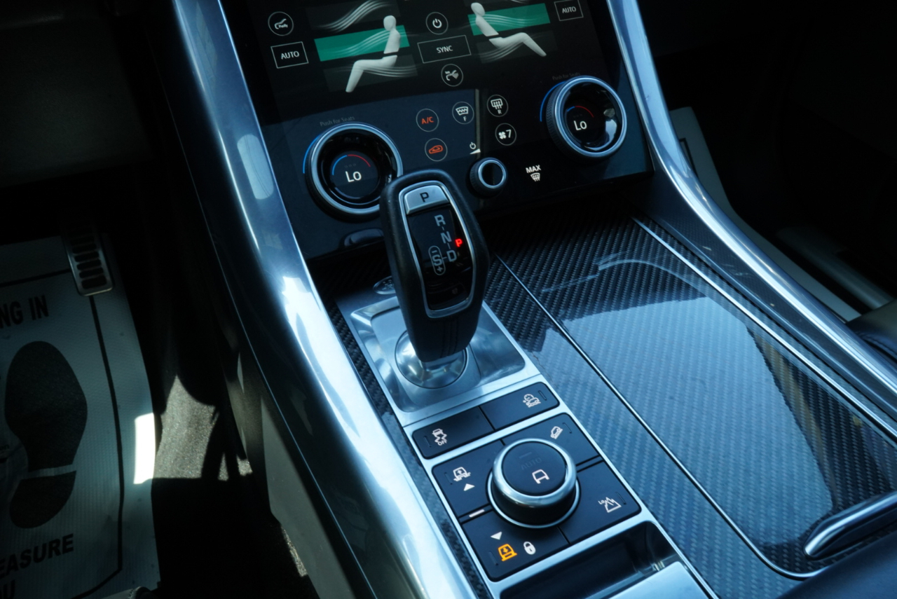 Land Rover Range Rover Sport V8 Supercharged SVR Carbon Edition 2021