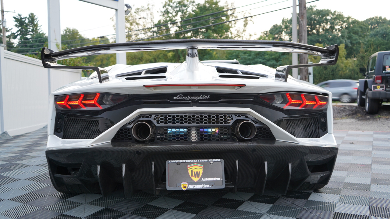 Lamborghini Aventador 2dr Cpe 2014