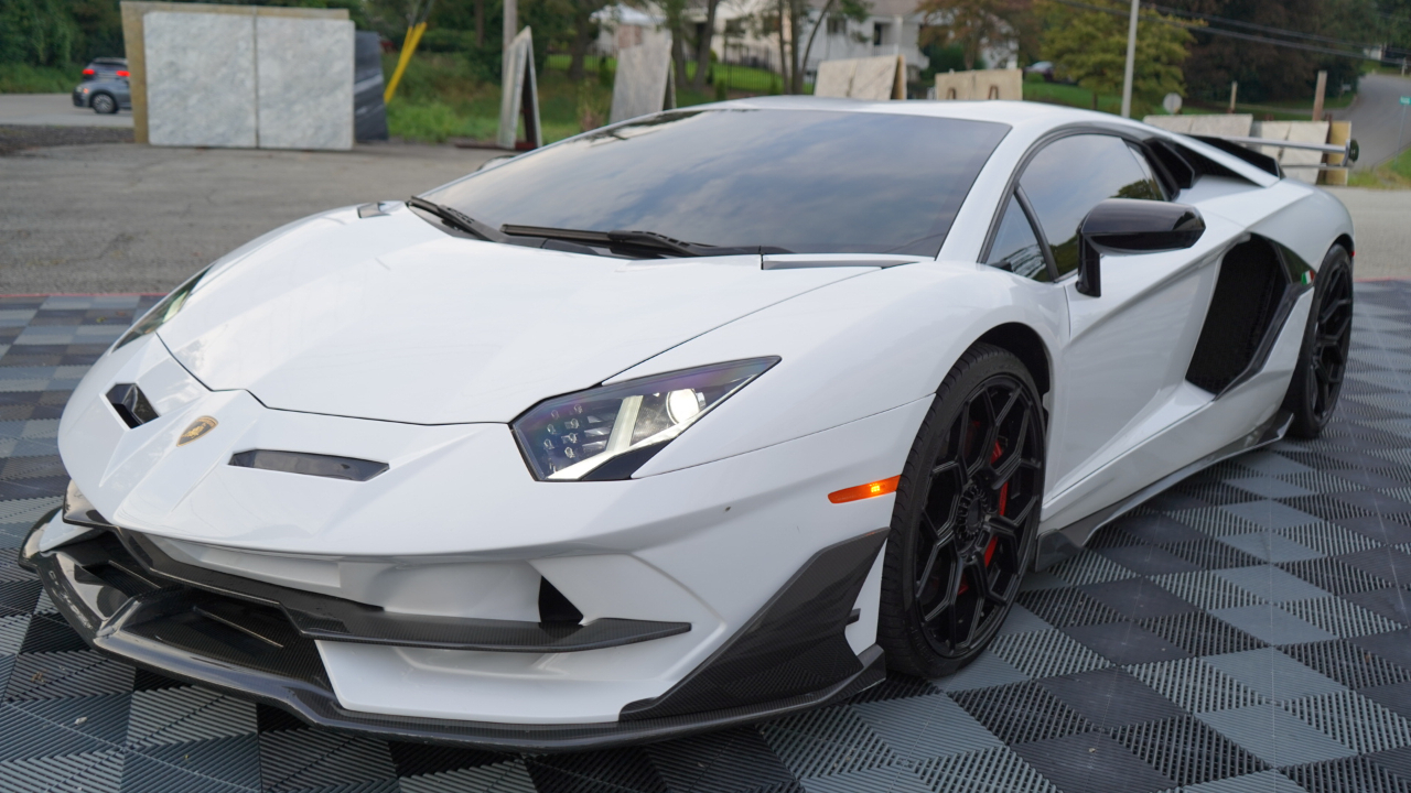 Lamborghini Aventador 2dr Cpe 2014