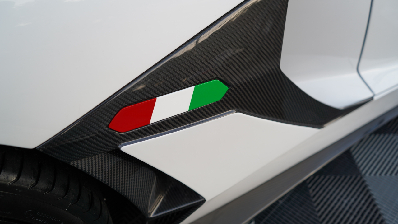 Lamborghini Aventador 2dr Cpe 2014