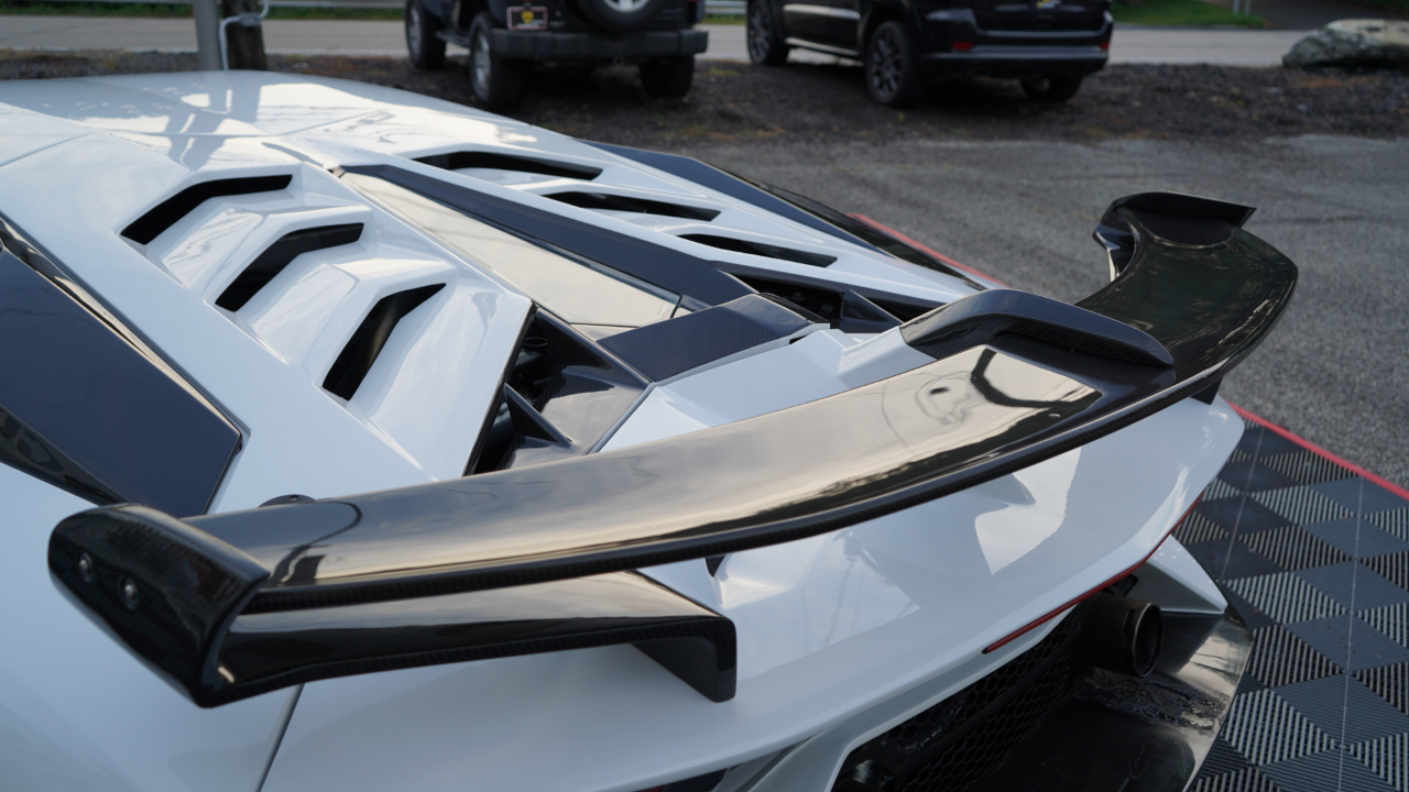 Lamborghini Aventador 2dr Cpe 2014