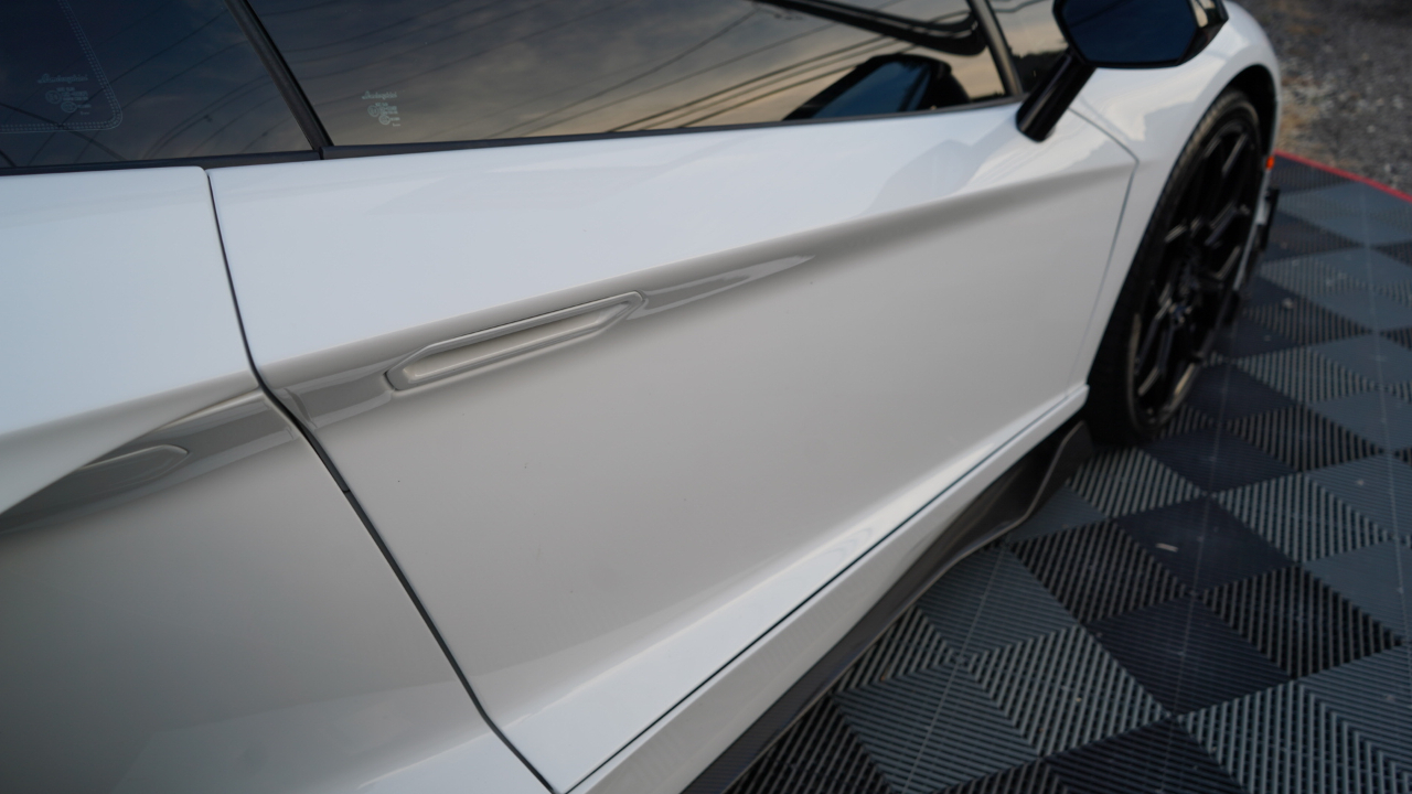 Lamborghini Aventador 2dr Cpe 2014