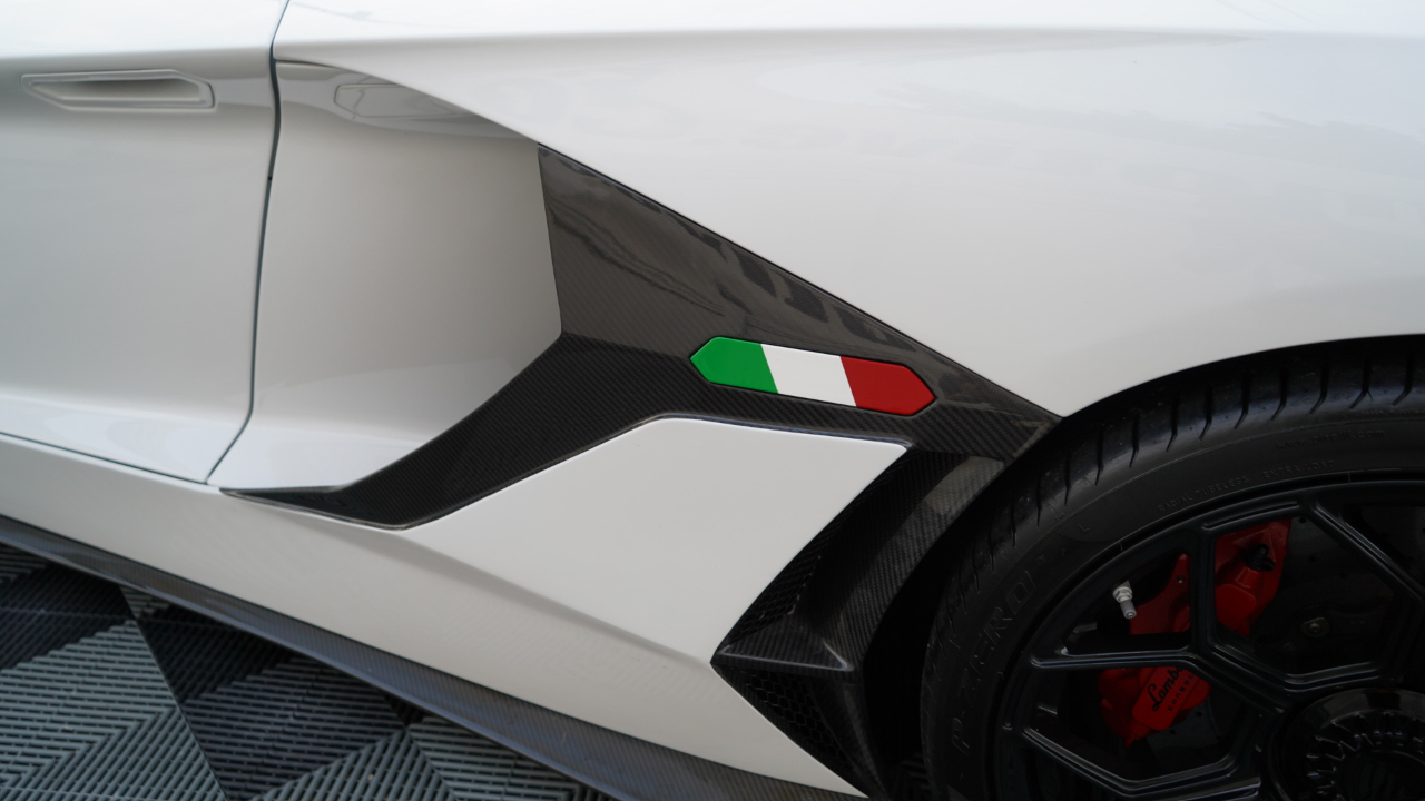 Lamborghini Aventador 2dr Cpe 2014
