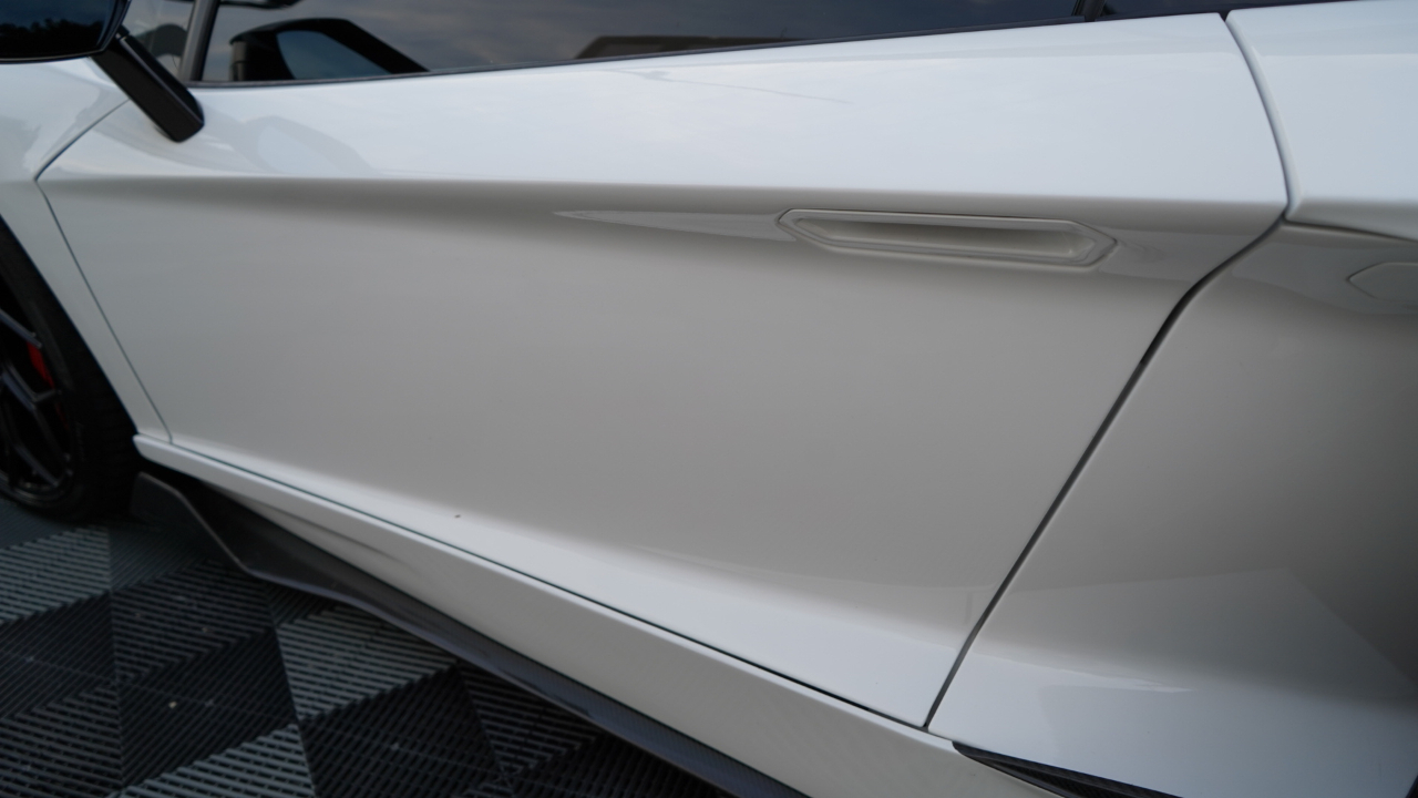 Lamborghini Aventador 2dr Cpe 2014