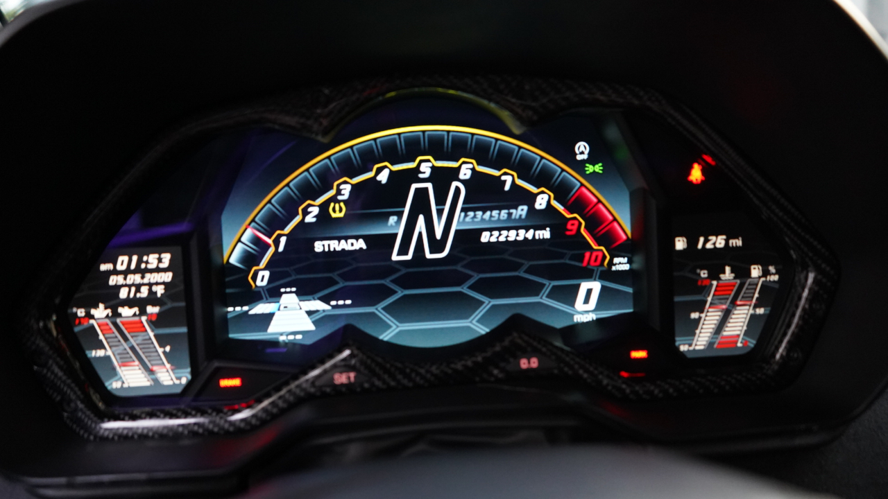 Lamborghini Aventador 2dr Cpe 2014