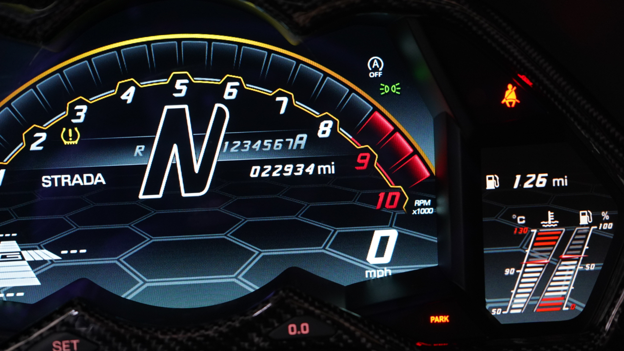 Lamborghini Aventador 2dr Cpe 2014