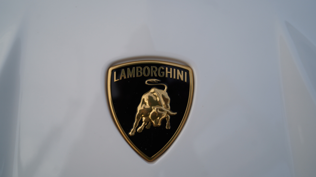 Lamborghini Aventador 2dr Cpe 2014