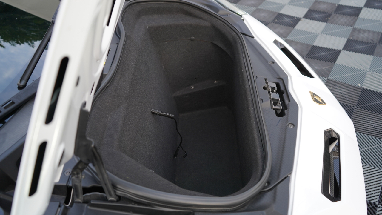 Lamborghini Aventador 2dr Cpe 2014