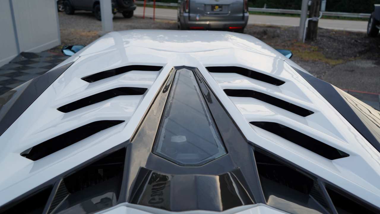 Lamborghini Aventador 2dr Cpe 2014