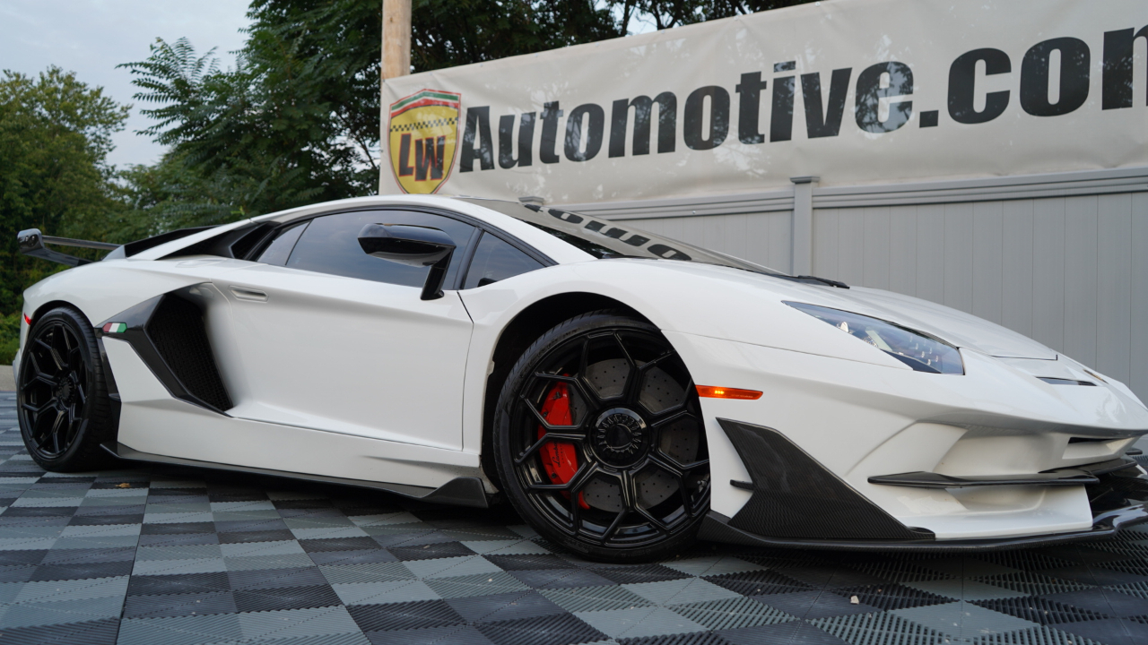 Lamborghini Aventador 2dr Cpe 2014