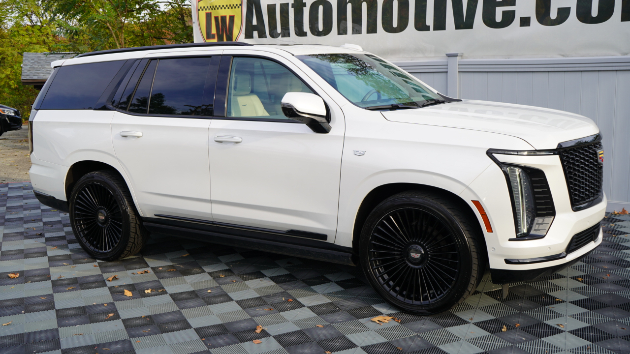 Cadillac Escalade 4WD 4dr Sport Platinum 2025