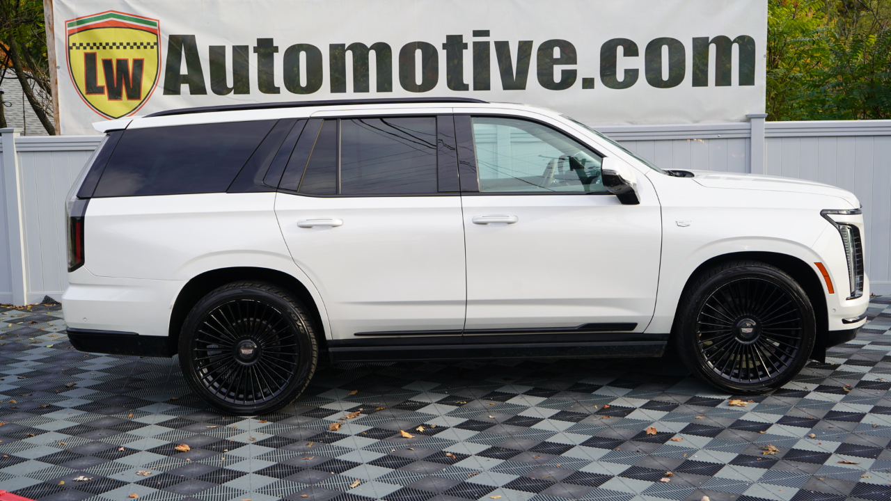 Cadillac Escalade 4WD 4dr Sport Platinum 2025