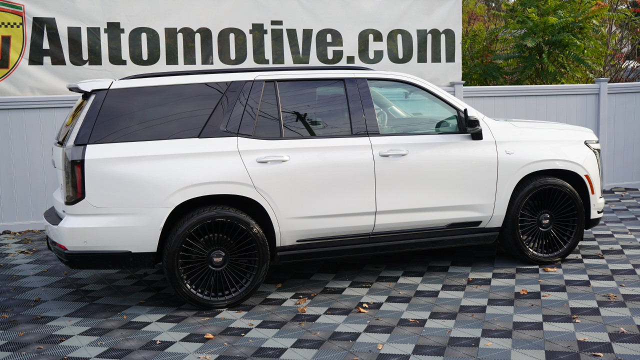 Cadillac Escalade 4WD 4dr Sport Platinum 2025