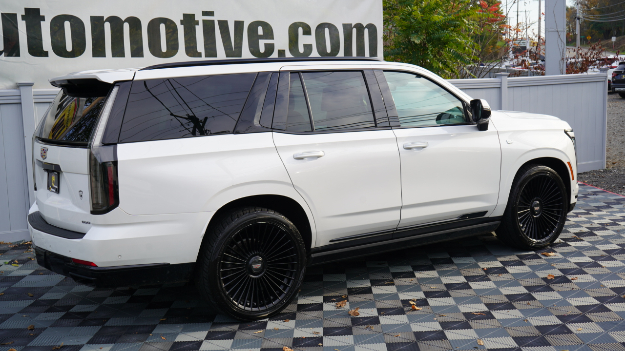 Cadillac Escalade 4WD 4dr Sport Platinum 2025
