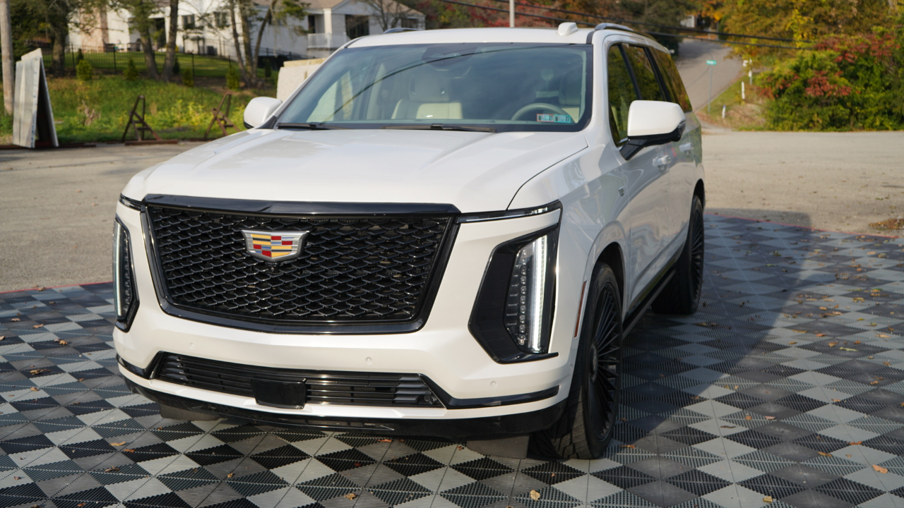 Cadillac Escalade 4WD 4dr Sport Platinum 2025