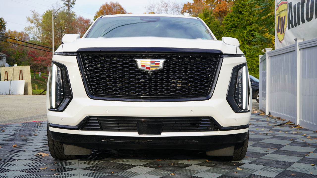Cadillac Escalade 4WD 4dr Sport Platinum 2025