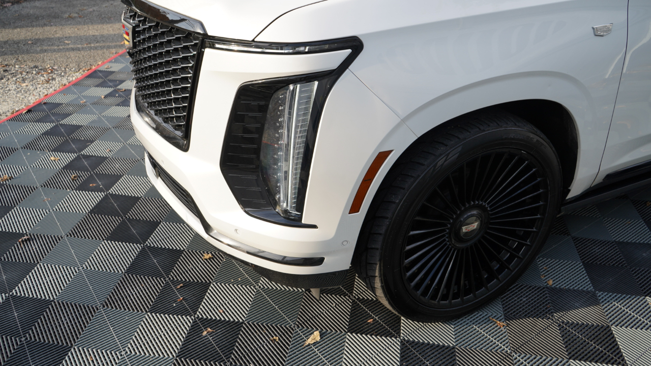 Cadillac Escalade 4WD 4dr Sport Platinum 2025