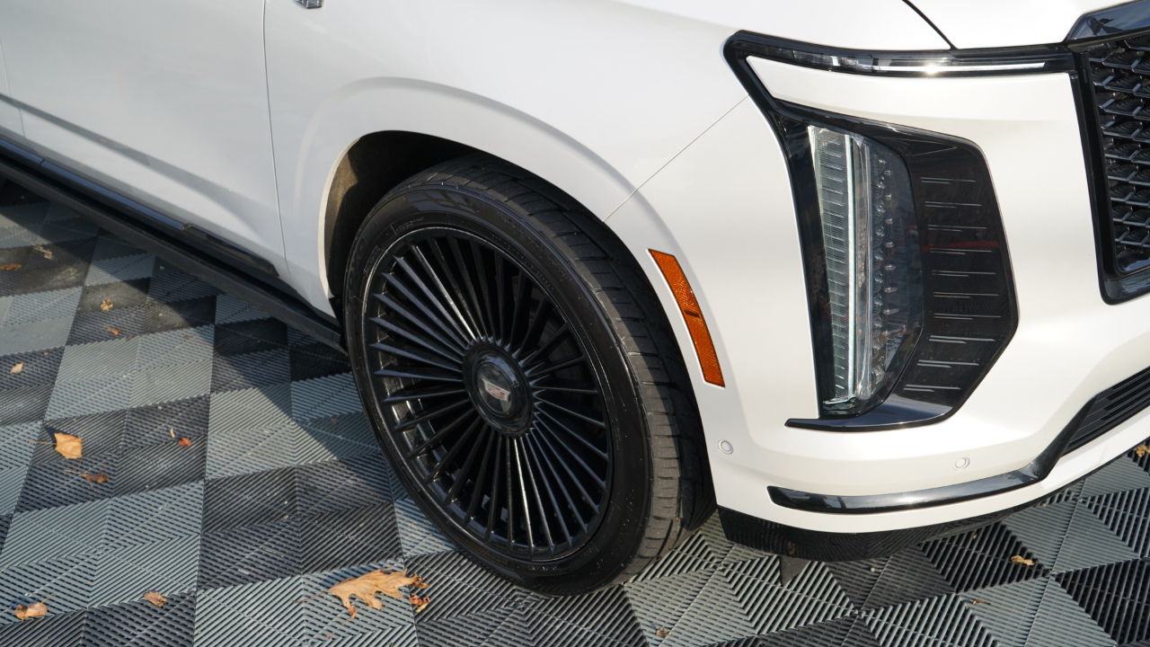 Cadillac Escalade 4WD 4dr Sport Platinum 2025