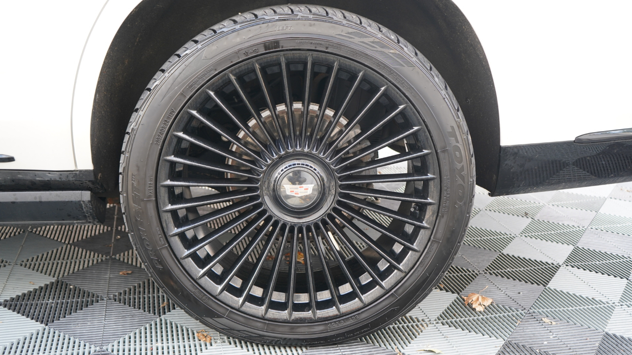 Cadillac Escalade 4WD 4dr Sport Platinum 2025