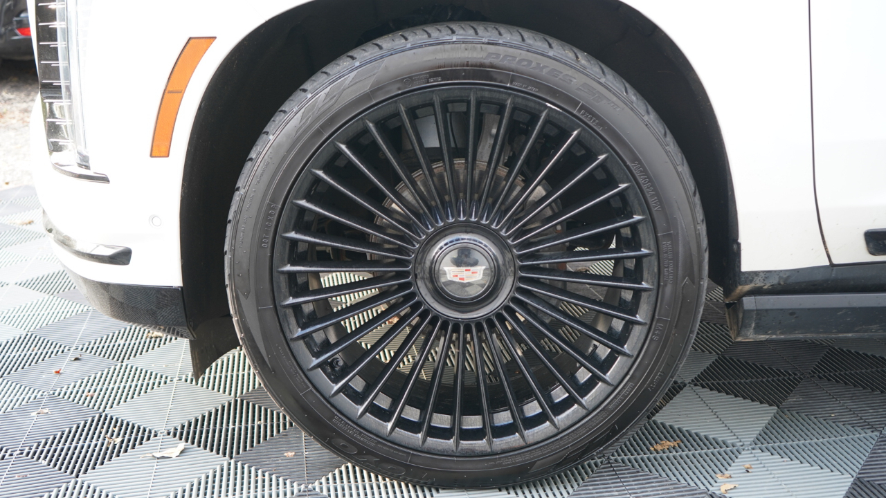 Cadillac Escalade 4WD 4dr Sport Platinum 2025