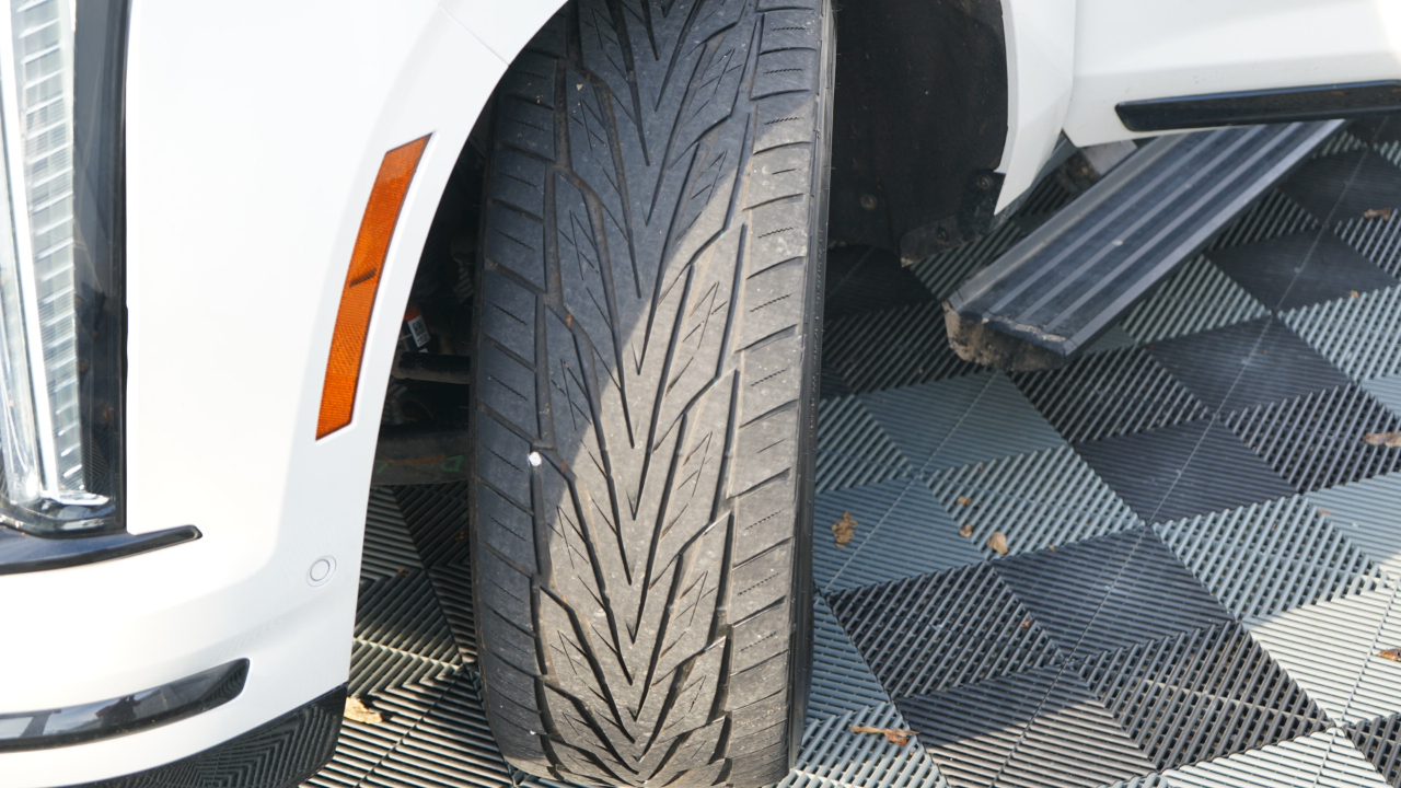 Cadillac Escalade 4WD 4dr Sport Platinum 2025
