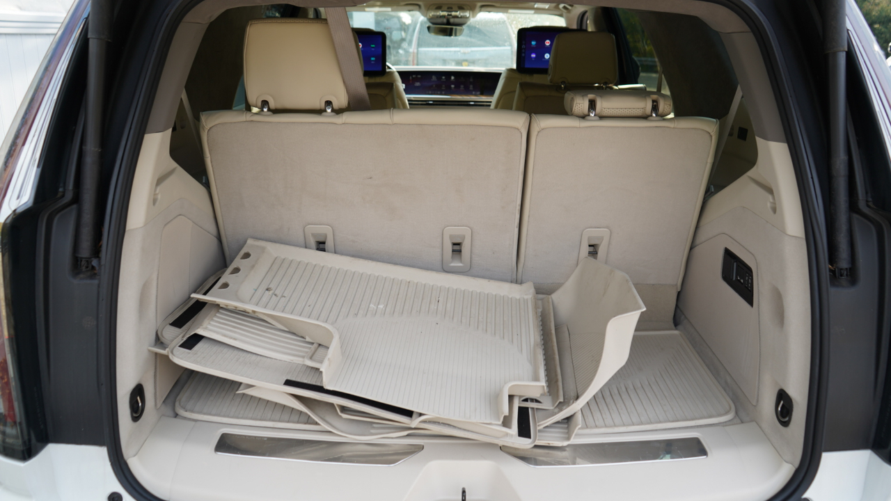 Cadillac Escalade 4WD 4dr Sport Platinum 2025